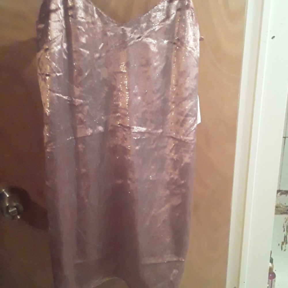 Beautiful topshdlf crushed velvet summer dress